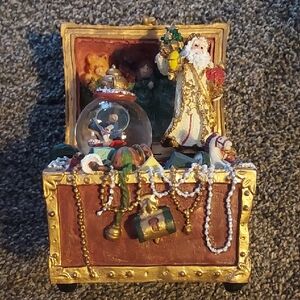 Vintage Santa Treasure Chest Music Box with Gold Accents